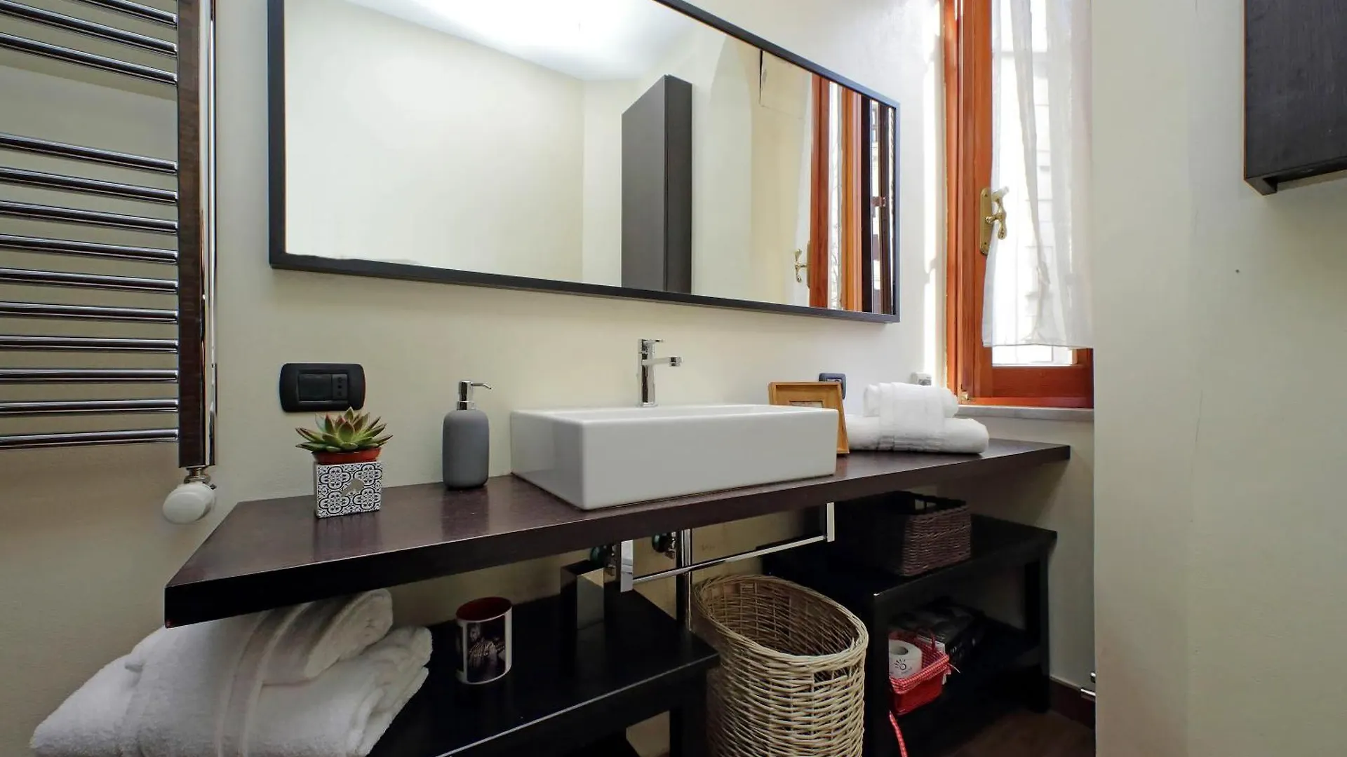 4Bnb - Donatello Apartment Rome Italy